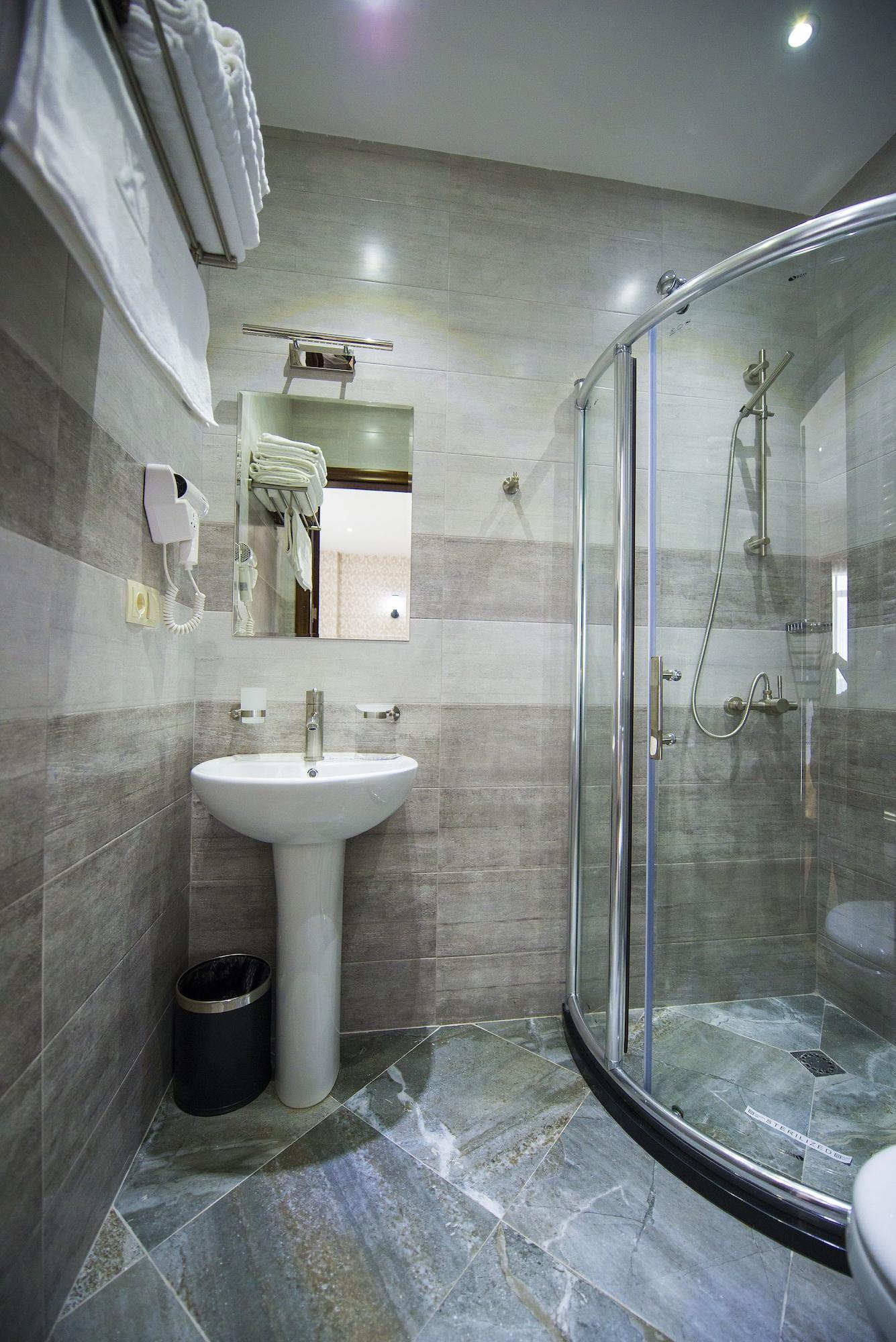 Tbilisi Inn 4*