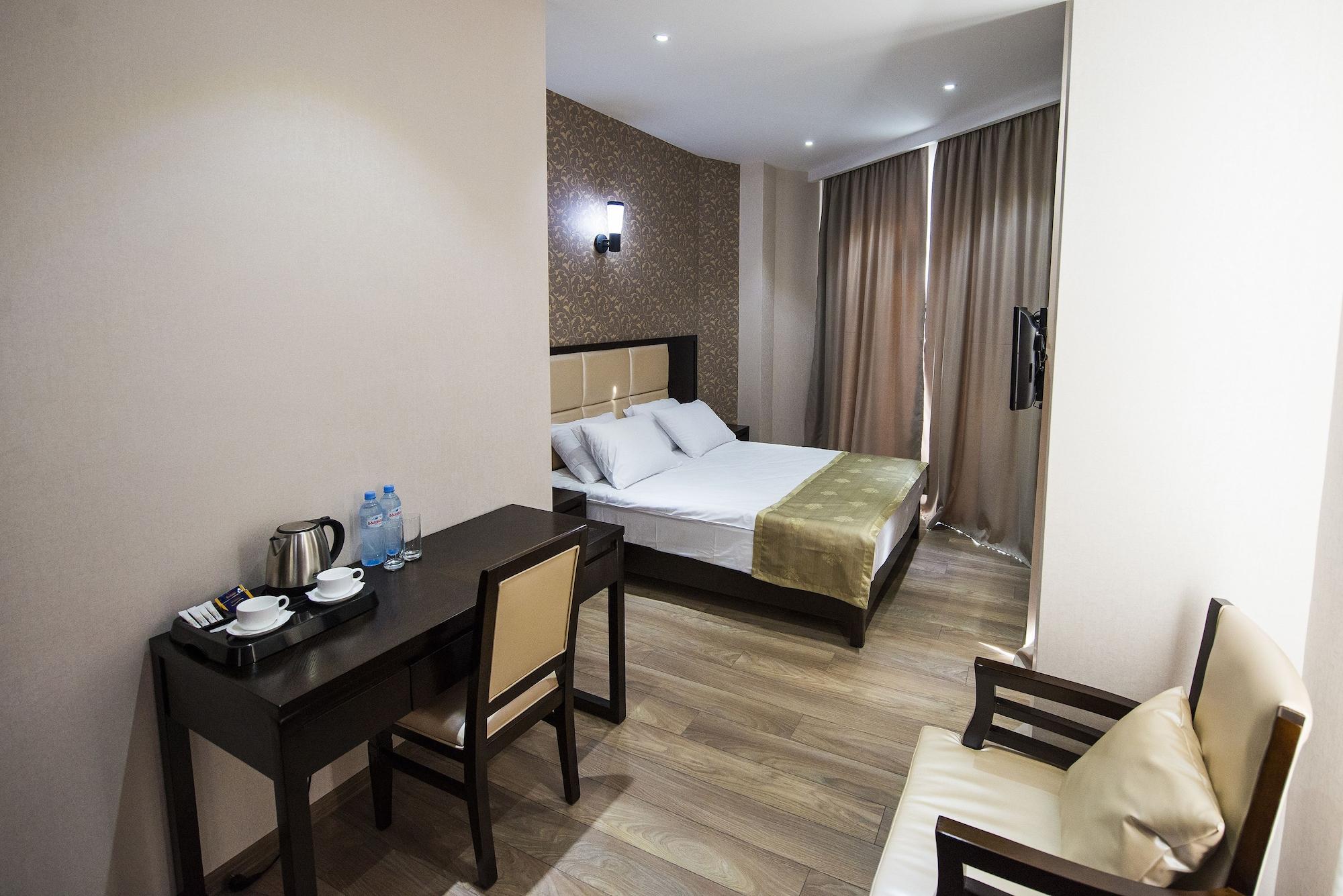 Tbilisi Inn 4*
