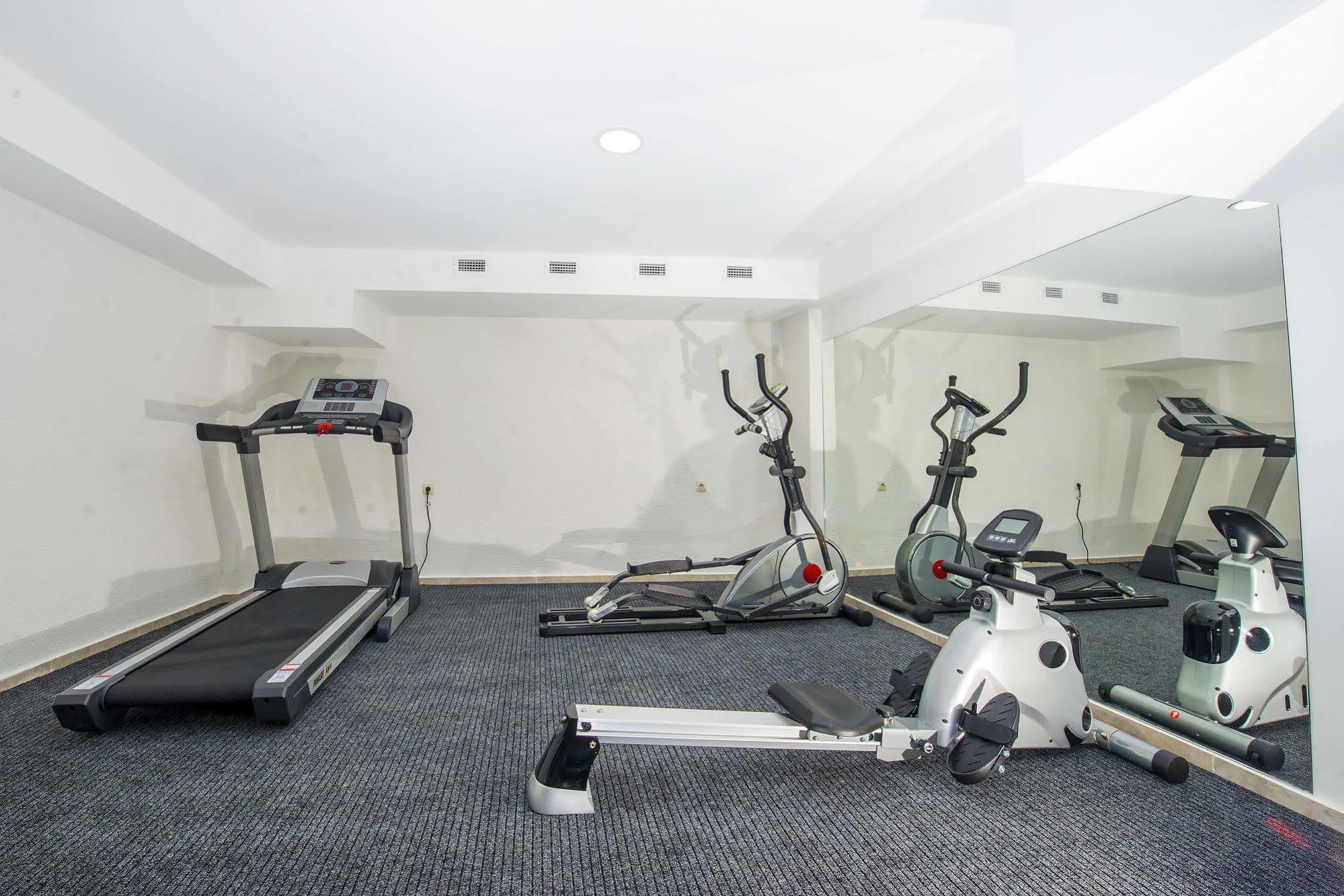 Tbilisi Inn Hotel 4*